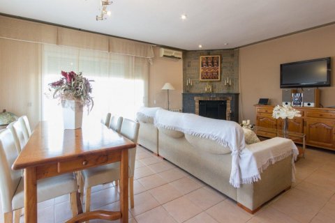 House for sale Calafell, Tarragona, Spain 4 bedrooms, 187 sq.m. No. 21564 - photo 9