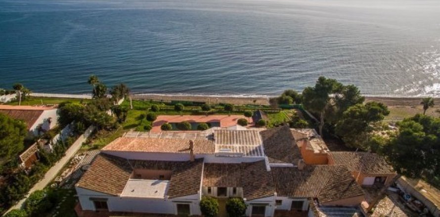 House Estepona, Malaga, Espagne 5 chambres, 700 m2 No. 23073