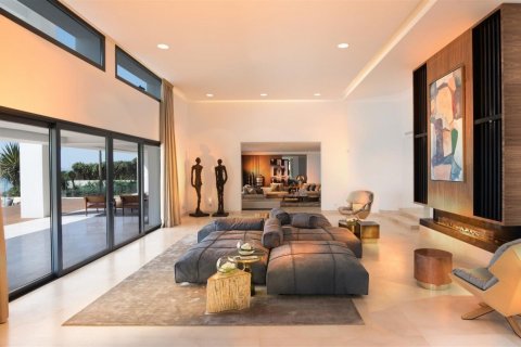 House for sale Estepona, Malaga, Spain 12 bedrooms, 2513 sq.m. No. 22831 - photo 18