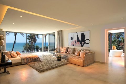 House for sale Estepona, Malaga, Spain 12 bedrooms, 2513 sq.m. No. 22831 - photo 9