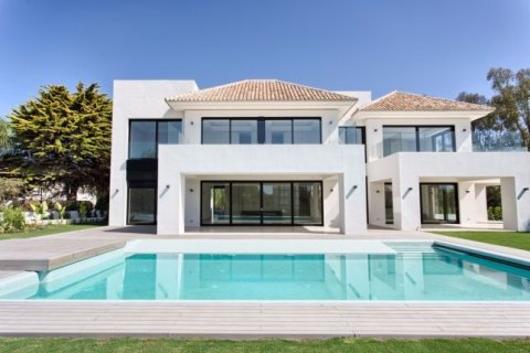 Māja pārdošanā Estepona, Malaga, Spānijā 5 istabas, 804 m2 Nr. 23154 - attēls 1