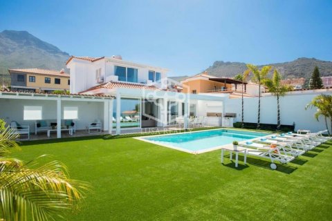 Villa à vendre Adeje, Tenerife, Espagne, 6 chambres, 350 m2 No. 111104 - photo 3