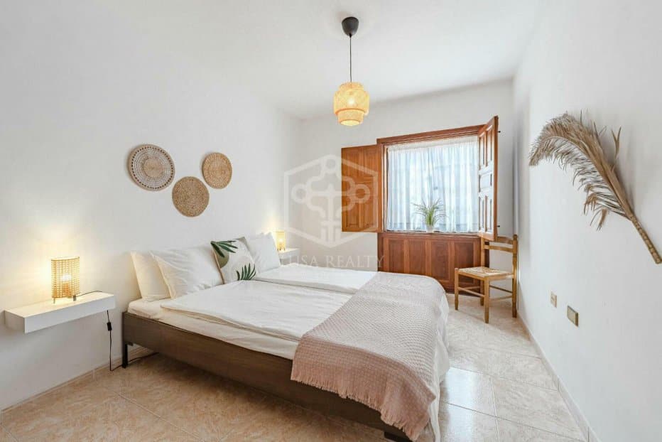 Liikekiinteistö Guia de Isora, Tenerife, Espanja 5 makuuhuonetta, 368 m2 No. 111085