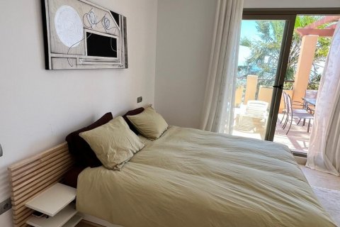 Penthouse for rent Benahavis, Malaga, Spain 2 bedrooms, 140 sq.m. No. 117532 - photo 21