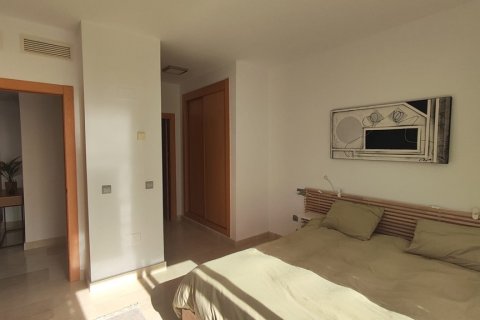 Penthouse for rent Benahavis, Malaga, Spain 2 bedrooms, 140 sq.m. No. 117532 - photo 16