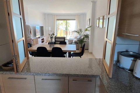 Penthouse for rent Benahavis, Malaga, Spain 2 bedrooms, 140 sq.m. No. 117532 - photo 24