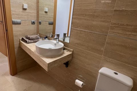 Penthouse for rent Benahavis, Malaga, Spain 2 bedrooms, 140 sq.m. No. 117532 - photo 20