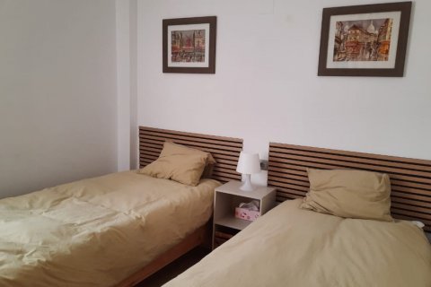Penthouse for rent Benahavis, Malaga, Spain 2 bedrooms, 140 sq.m. No. 117532 - photo 15