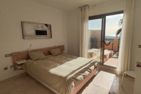 Penthouse for rent Benahavis, Malaga, Spain 2 bedrooms, 140 sq.m. No. 117532 - photo 25