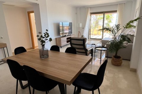 Penthouse for rent Benahavis, Malaga, Spain 2 bedrooms, 140 sq.m. No. 117532 - photo 1