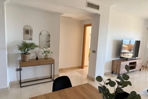 Penthouse for rent Benahavis, Malaga, Spain 2 bedrooms, 140 sq.m. No. 117532 - photo 19