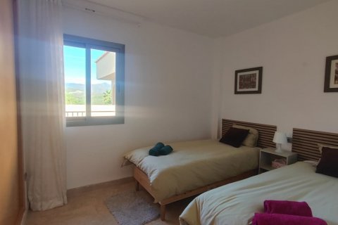 Penthouse for rent Benahavis, Malaga, Spain 2 bedrooms, 140 sq.m. No. 117532 - photo 17