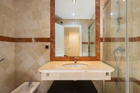 Apartment for sale Marbella, Malaga, Spain 3 bedrooms, 136 sq.m. No. 117534 - photo 17