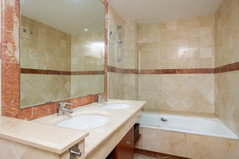 Apartment for sale Marbella, Malaga, Spain 3 bedrooms, 136 sq.m. No. 117534 - photo 11