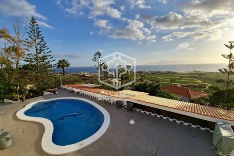 Villa à vendre à Guia de Isora, Tenerife, Espagne, 9 chambres, 380 m2 No. 94488 - photo 2