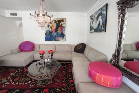 Apartment for sale Marbella, Malaga, Spain 1 bedroom, 78 sq.m. No. 117683 - photo 7