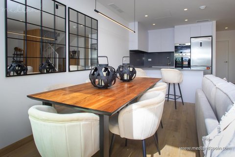 Kaupunkipientalo myytävänä Alicante, Espanja, 3 makuuhuonetta, 130 m2 No. 104845 - kuva 4