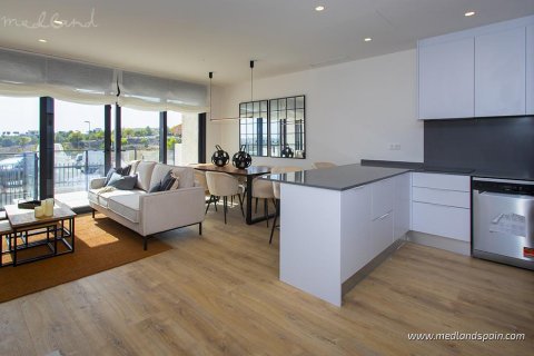 Kaupunkipientalo myytävänä Alicante, Espanja, 3 makuuhuonetta, 130 m2 No. 104845 - kuva 5