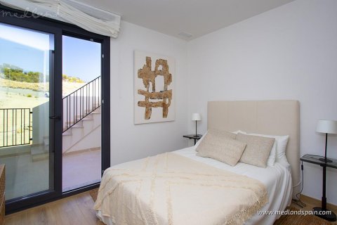 Kaupunkipientalo myytävänä Alicante, Espanja, 3 makuuhuonetta, 130 m2 No. 104845 - kuva 8