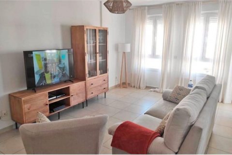 Продажа квартиры в Нуэва Андалусия, Малага, Испания 3 спальни, 130м2 №117676 - фото 2