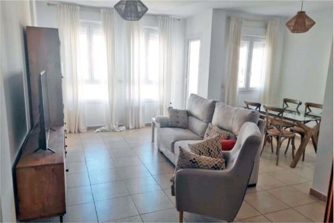 Продажа квартиры в Нуэва Андалусия, Малага, Испания 3 спальни, 130м2 №117676 - фото 3