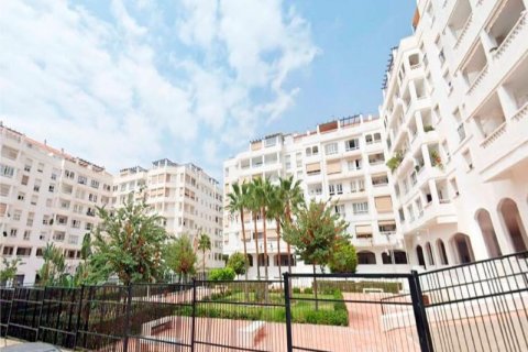 Продажа квартиры в Нуэва Андалусия, Малага, Испания 3 спальни, 130м2 №117676 - фото 17