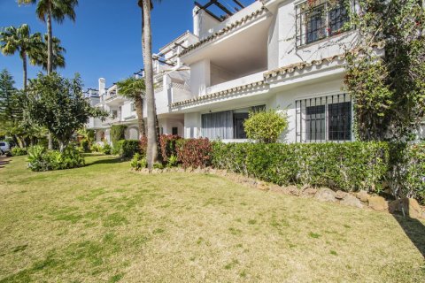 Продажа квартиры в Нуэва Андалусия, Малага, Испания 3 спальни, 127м2 №117680 - фото 17
