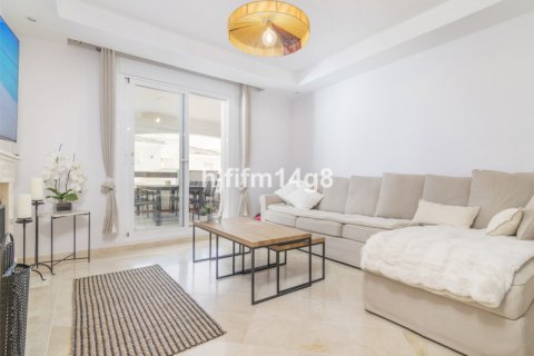 Продажа квартиры в Нуэва Андалусия, Малага, Испания 3 спальни, 127м2 №117680 - фото 1