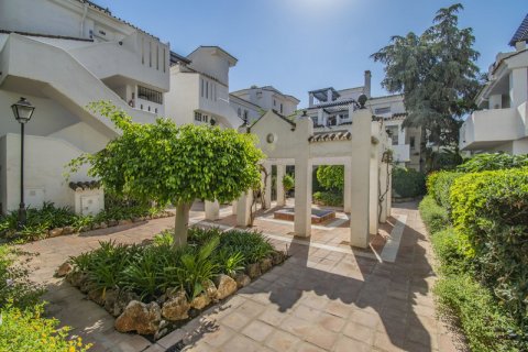 Продажа квартиры в Нуэва Андалусия, Малага, Испания 3 спальни, 127м2 №117680 - фото 28