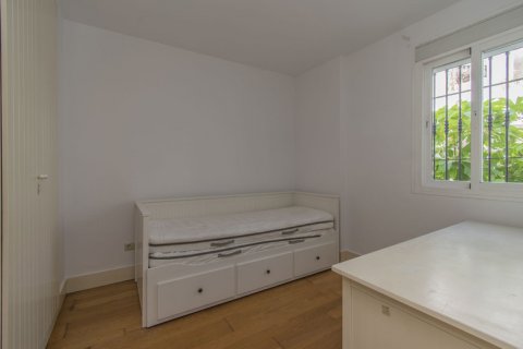 Продажа квартиры в Нуэва Андалусия, Малага, Испания 3 спальни, 127м2 №117680 - фото 9