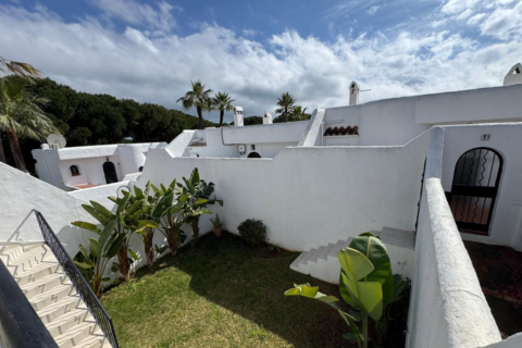 Townhouse for sale Cabopino, Malaga, Spain 2 bedrooms, 101 sq.m. No. 117677 - photo 1