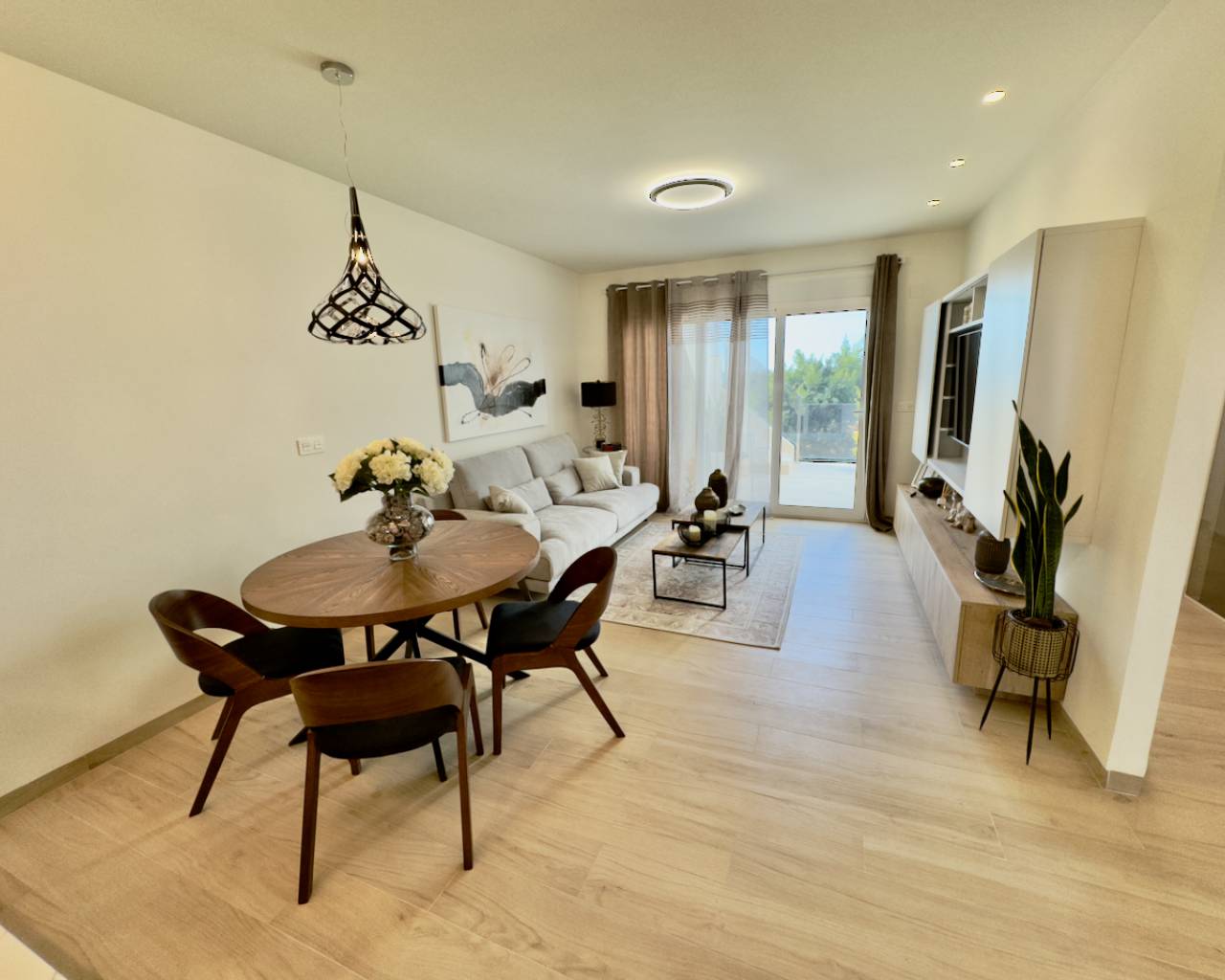 Appartamento a Guardamar del Segura, Alicante, Spagna 2 camere da letto, 80 mq. N° 92929