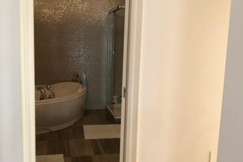 Talo myytävänä Lloret de Mar, Girona, Espanja, 4 makuuhuonetta, 330 m2 No. 23016 - kuva 13