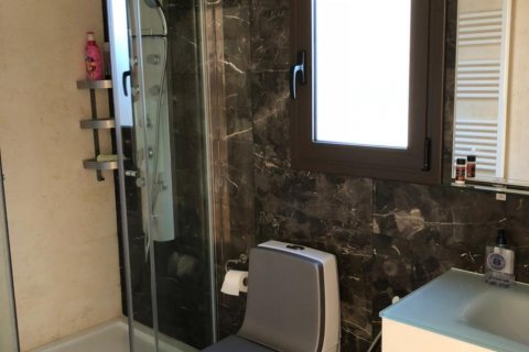 Talo myytävänä Lloret de Mar, Girona, Espanja, 4 makuuhuonetta, 330 m2 No. 23016 - kuva 24