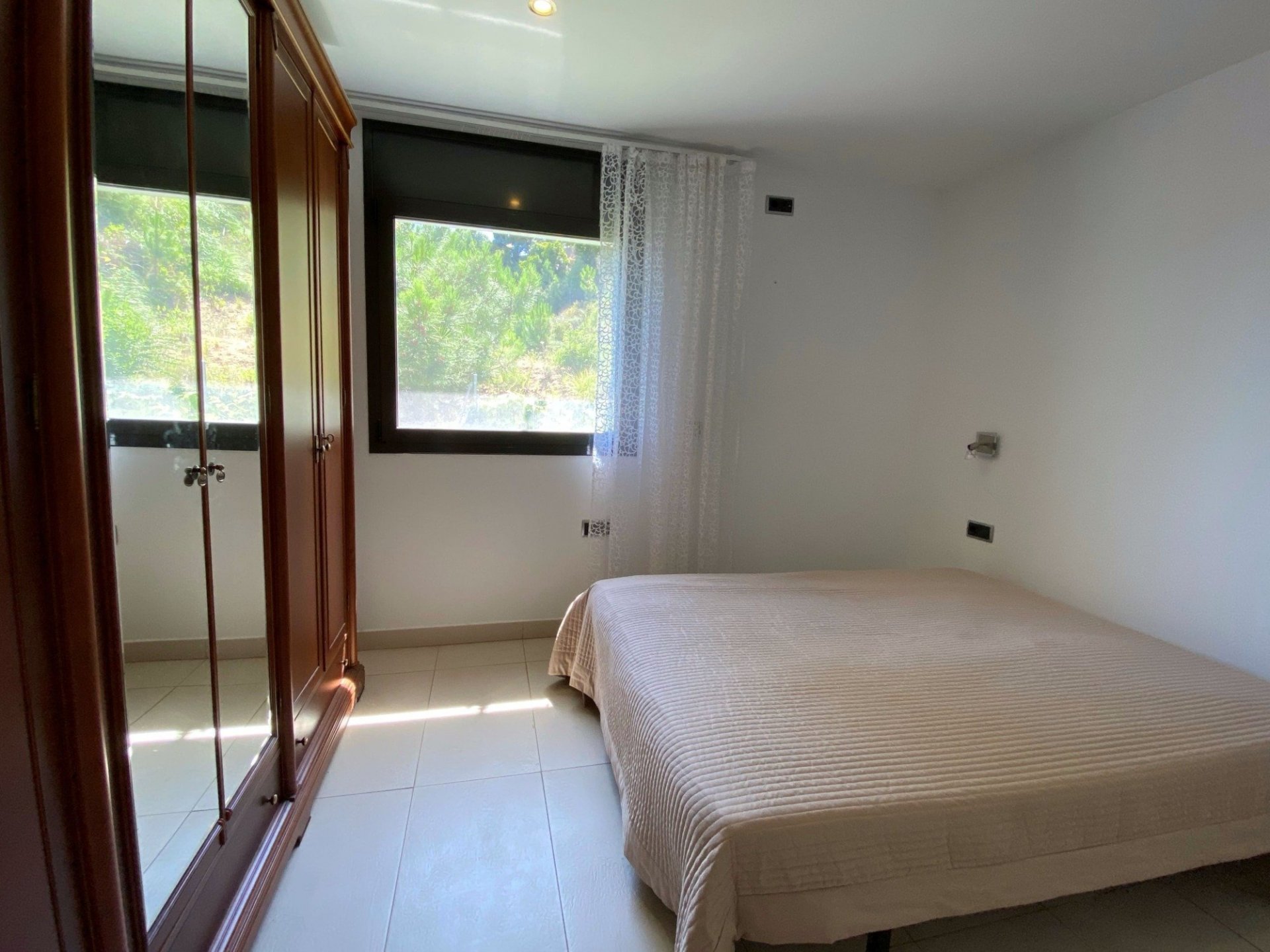 Casa a Lloret de Mar, Girona, Spagna 5 camere da letto, 269 mq. N° 23008