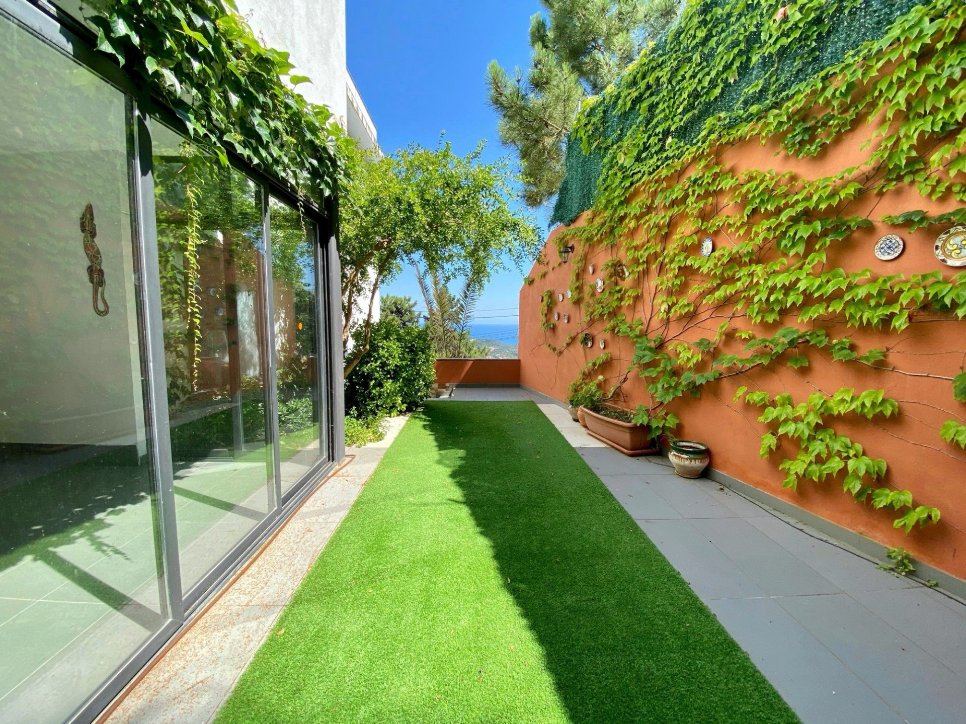 Casa a Lloret de Mar, Girona, Spagna 5 camere da letto, 269 mq. N° 23008