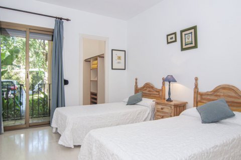 Apartment for rent Estepona, Malaga, Spain 3 bedrooms, 120 sq.m. No. 130118 - photo 3