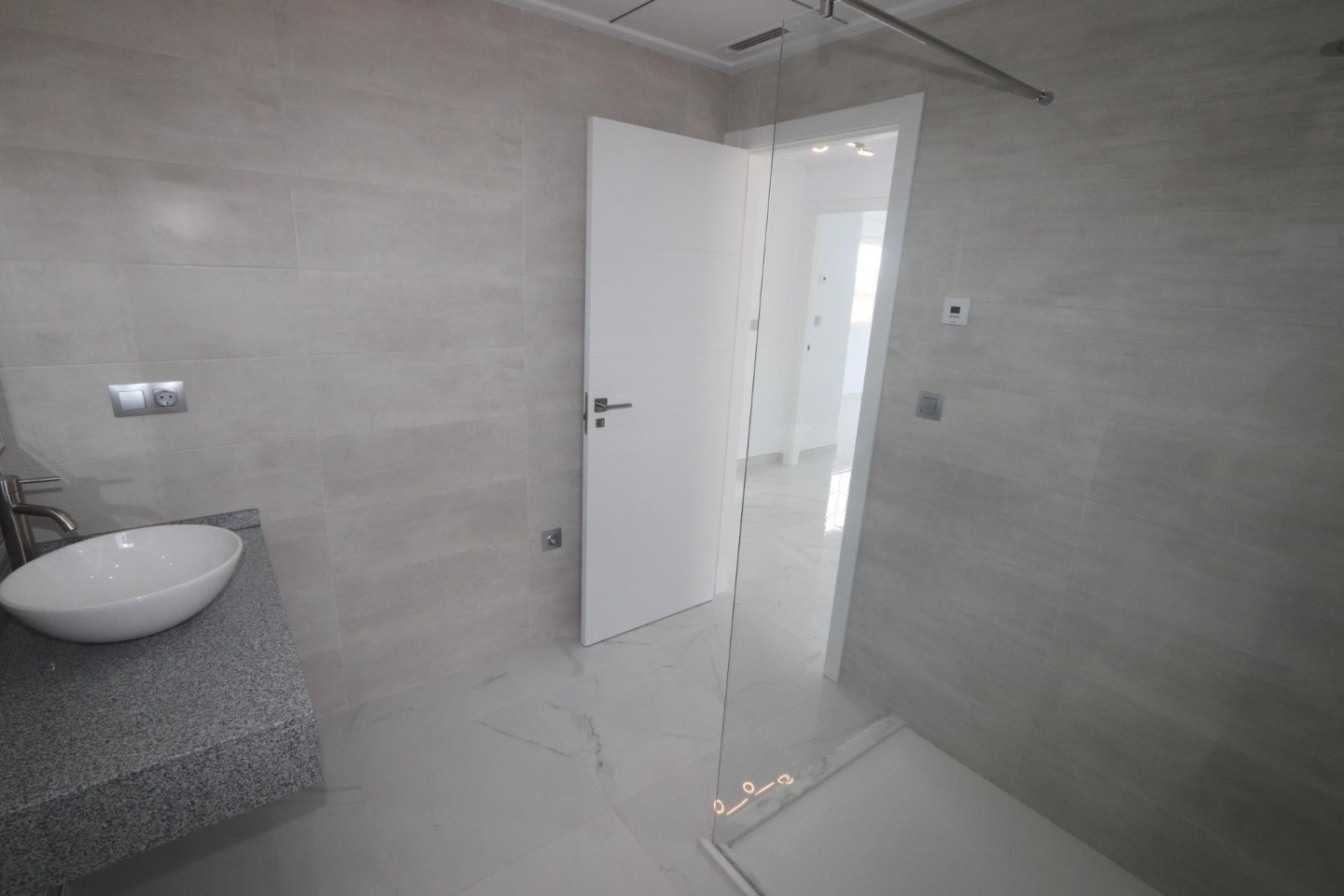 Villa in Pinoso, Alicante, Spain 4 bedrooms, 180 sq.m. No. 87434