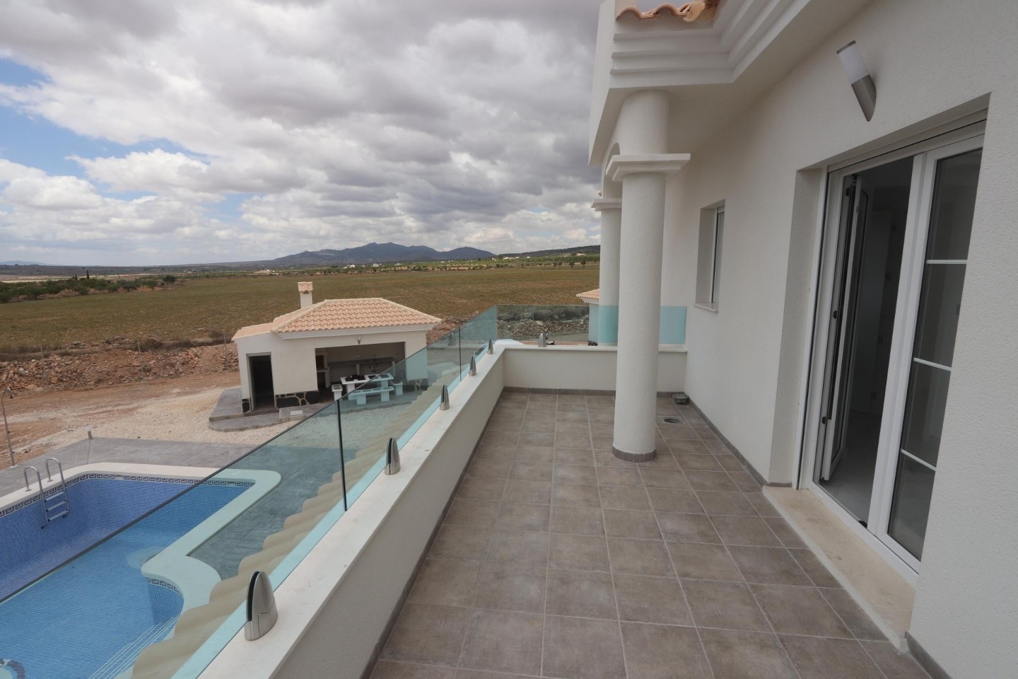 Villa in Pinoso, Alicante, Spain 4 bedrooms, 180 sq.m. No. 87434