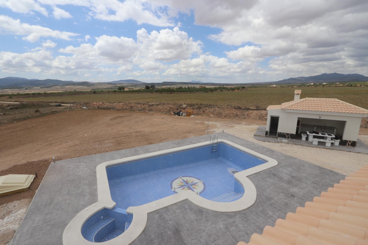 Villa in Pinoso, Alicante, Spain 4 bedrooms, 180 sq.m. No. 87434