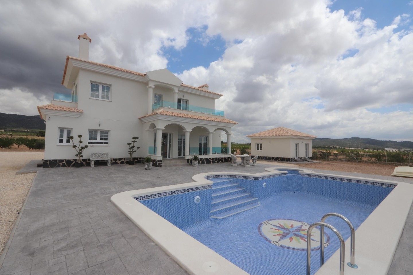 Villa in Pinoso, Alicante, Spain 4 bedrooms, 180 sq.m. No. 87434