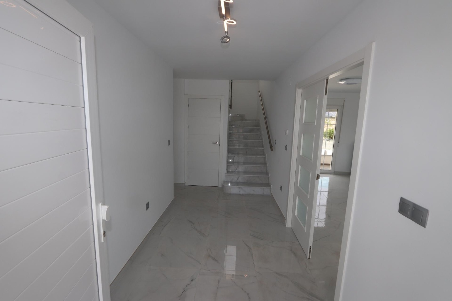 Villa in Pinoso, Alicante, Spain 4 bedrooms, 180 sq.m. No. 87434