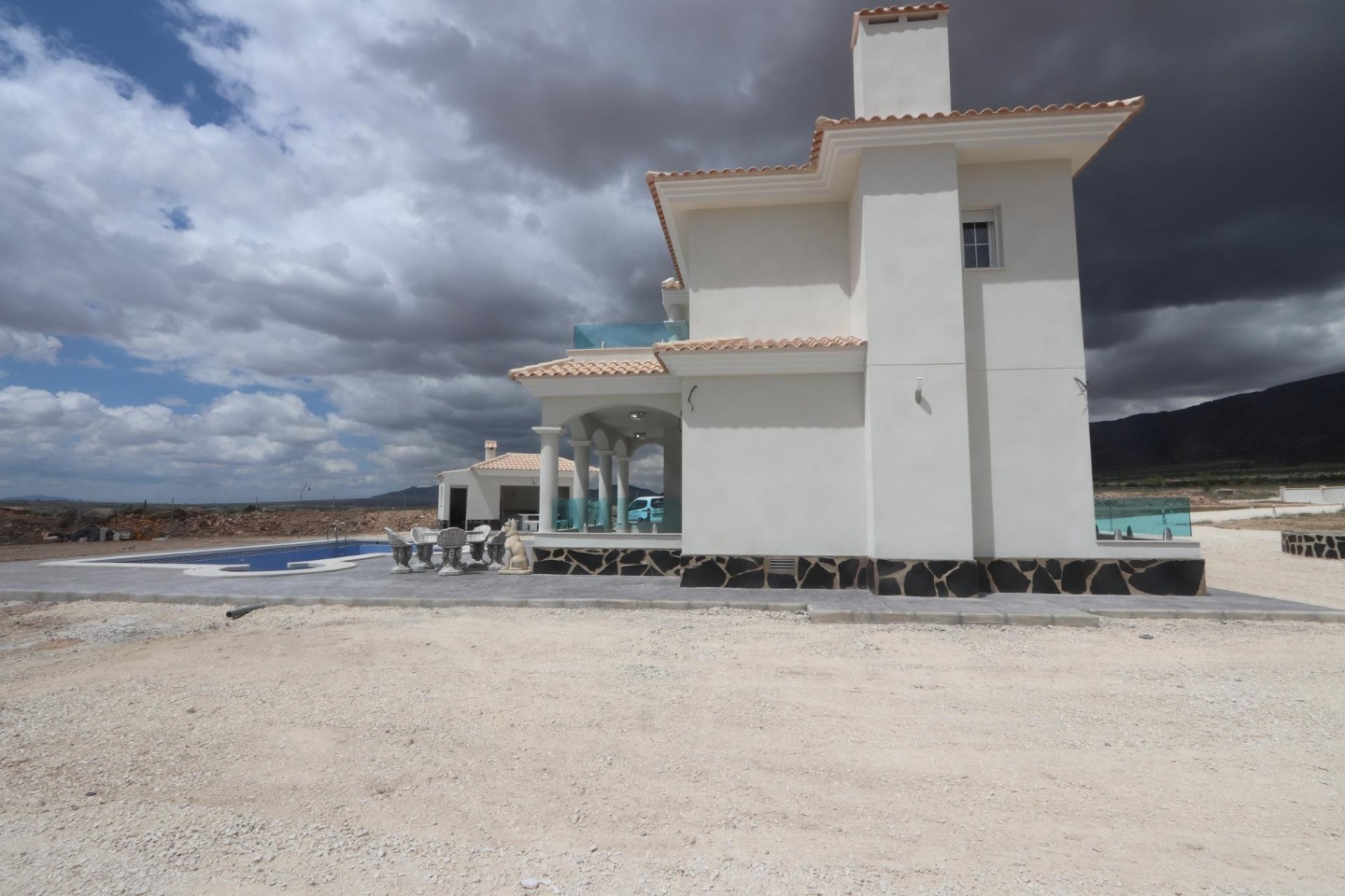 Villa in Pinoso, Alicante, Spain 4 bedrooms, 180 sq.m. No. 87434