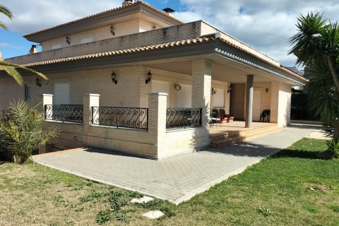 Villa pārdošanā Elda, Alicante, Spānijā 4 istabas, 414 m2 Nr. 116357 - attēls 3