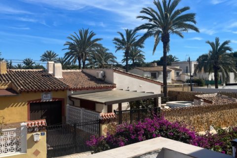 Villa en venta Punta Prima, Alicante, España 4 dormitorios, 250 m2 No. 113855 - foto 19
