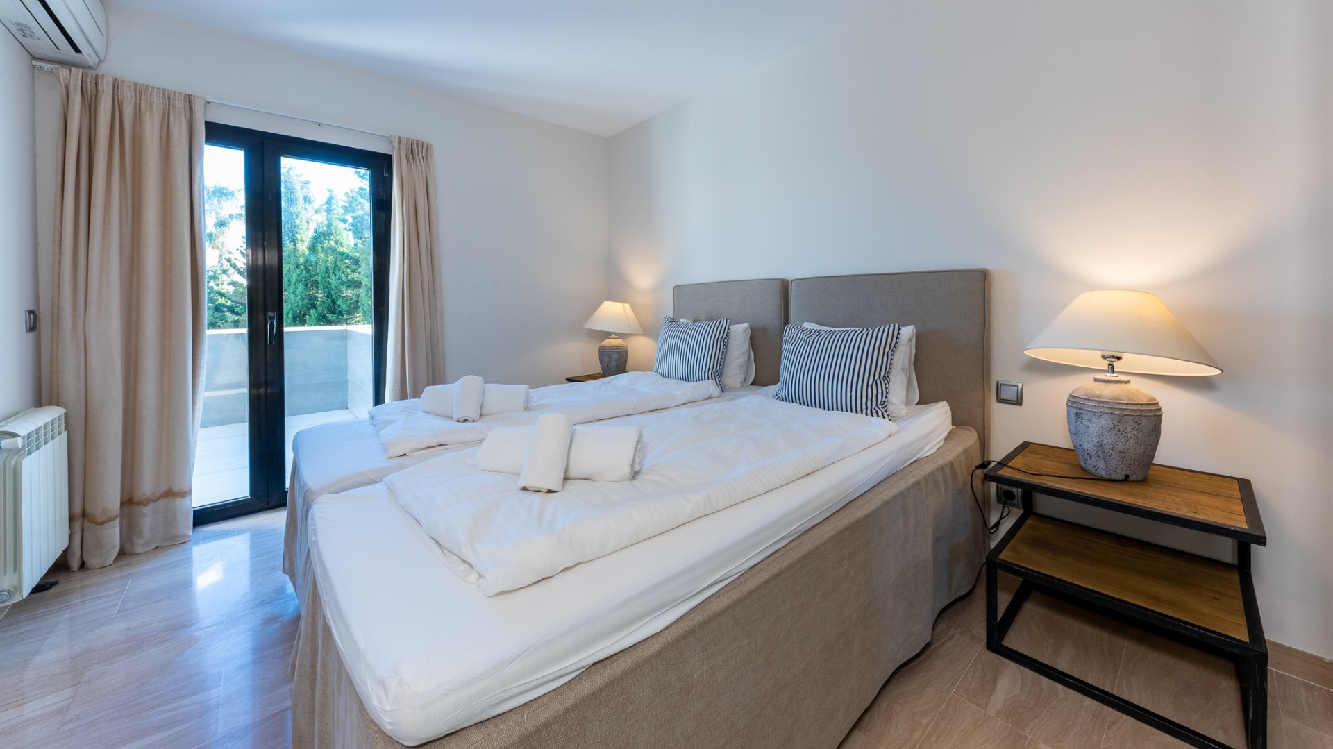 Villa in Badia Blava, Mallorca, Spain 5 bedrooms, 575 sq.m. No. 87580