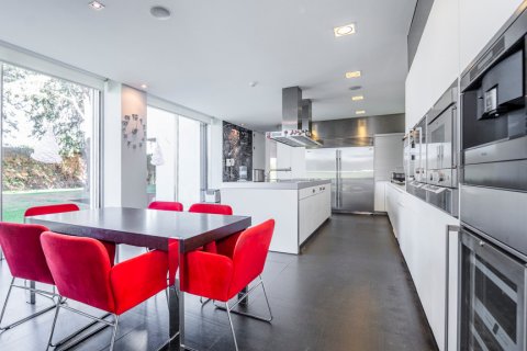 Huvila myytävänä Pozuelo de Alarcon, Madrid, Espanja, 8 makuuhuonetta, 1.51 m2 No. 106763 - kuva 28