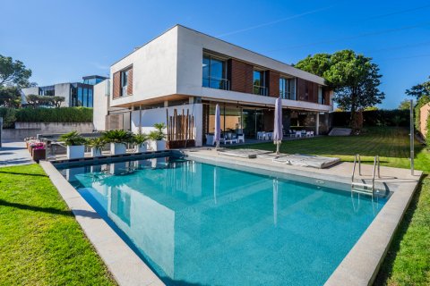 Huvila myytävänä Pozuelo de Alarcon, Madrid, Espanja, 8 makuuhuonetta, 1.51 m2 No. 106763 - kuva 1