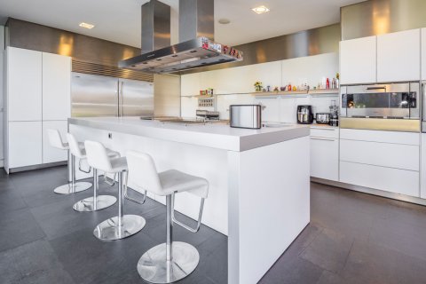Huvila myytävänä Pozuelo de Alarcon, Madrid, Espanja, 8 makuuhuonetta, 1.51 m2 No. 106763 - kuva 25