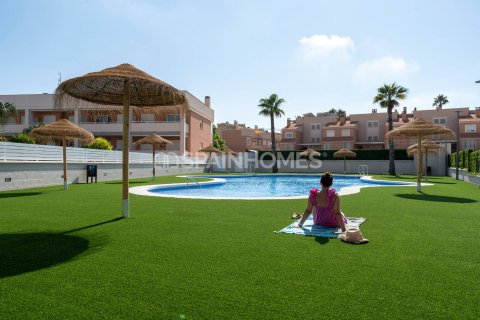 Villa in vendita a Santa Pola, Alicante, Spagna 3 camere da letto, 86 mq. N° 92104 - foto 9